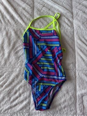 Like New FUNKITA - CHAIN REACTION - GIRLS STRAPPED IN ONE PIECE - size 10